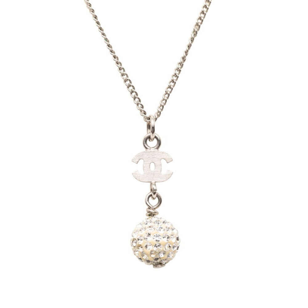 CHANEL Necklace - Picture 3 of 5